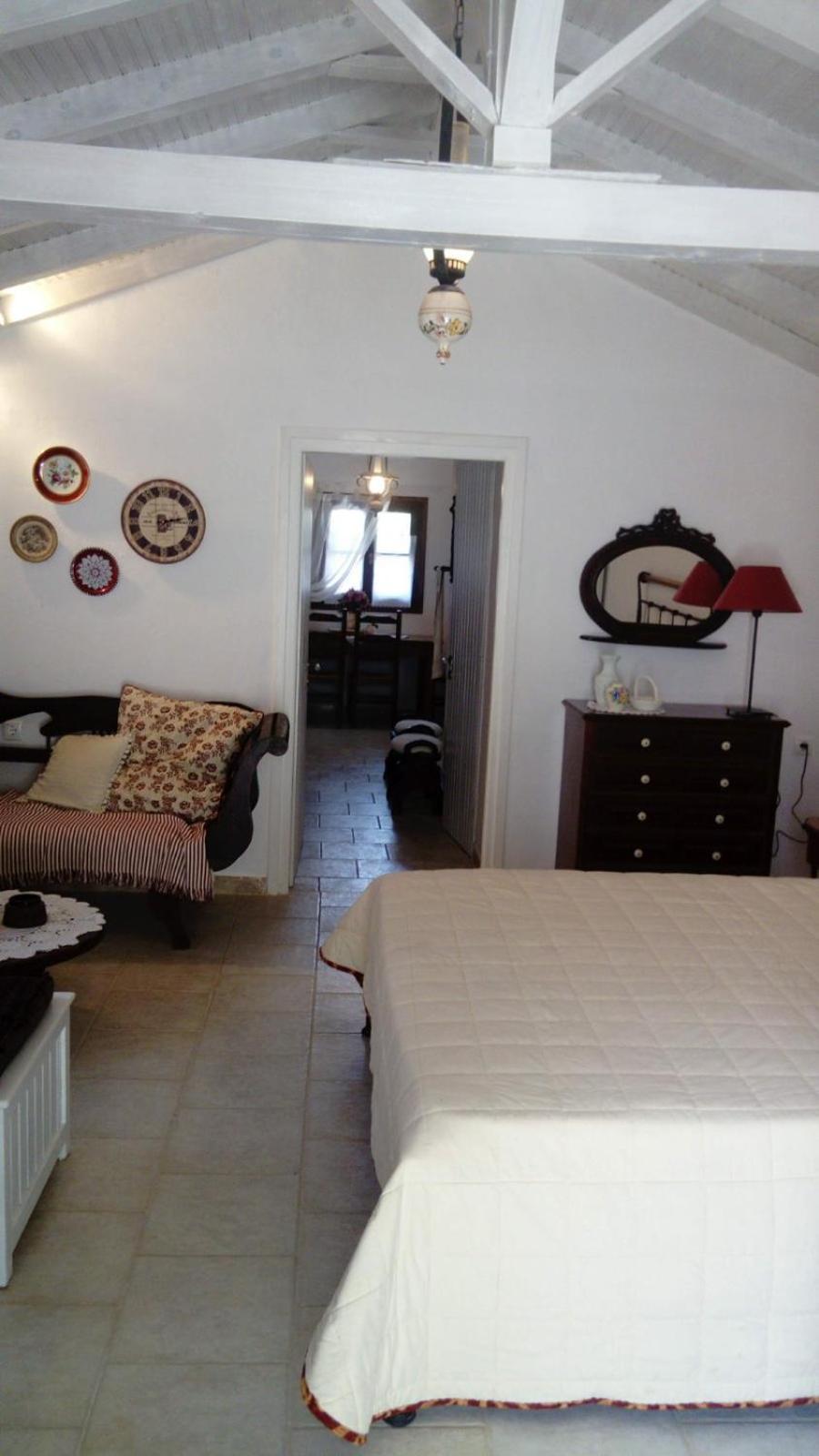 Charouda Stone Tower Xenonas Apartment Pyrgos Dirou Luaran gambar